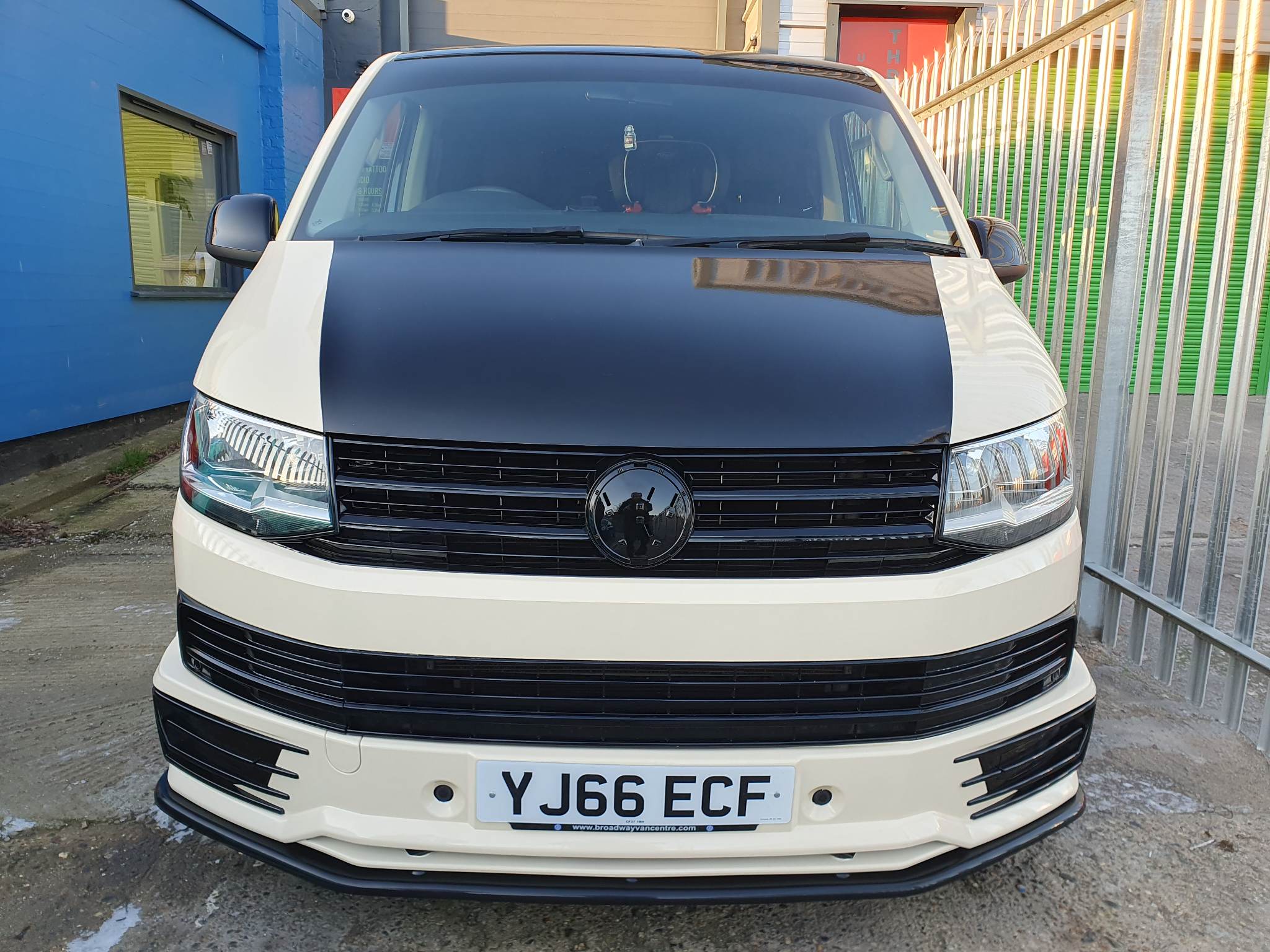 2016 VW T6 Transporter 01